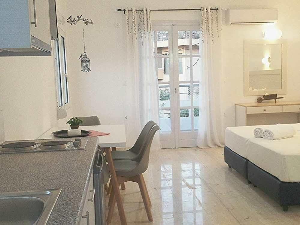 Crown Apartments Калівес Екстер'єр фото